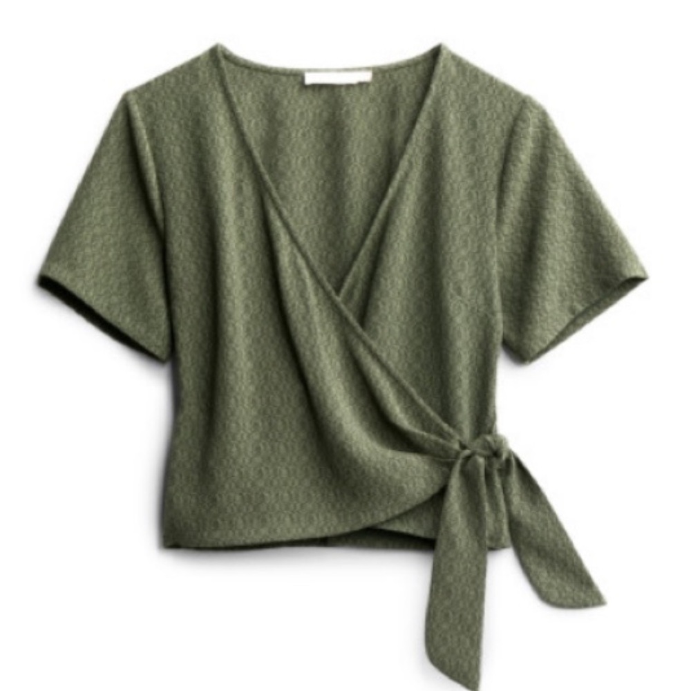 LUSH olive green crop top half sleeve faux tie, worn twice!! Perfect condition.